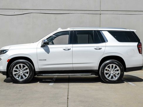 Used 2021 Chevrolet Tahoe Premier w/ Premium Package image 14