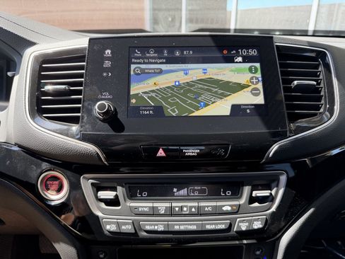 Used 2025 Honda Passport Black Edition image 20