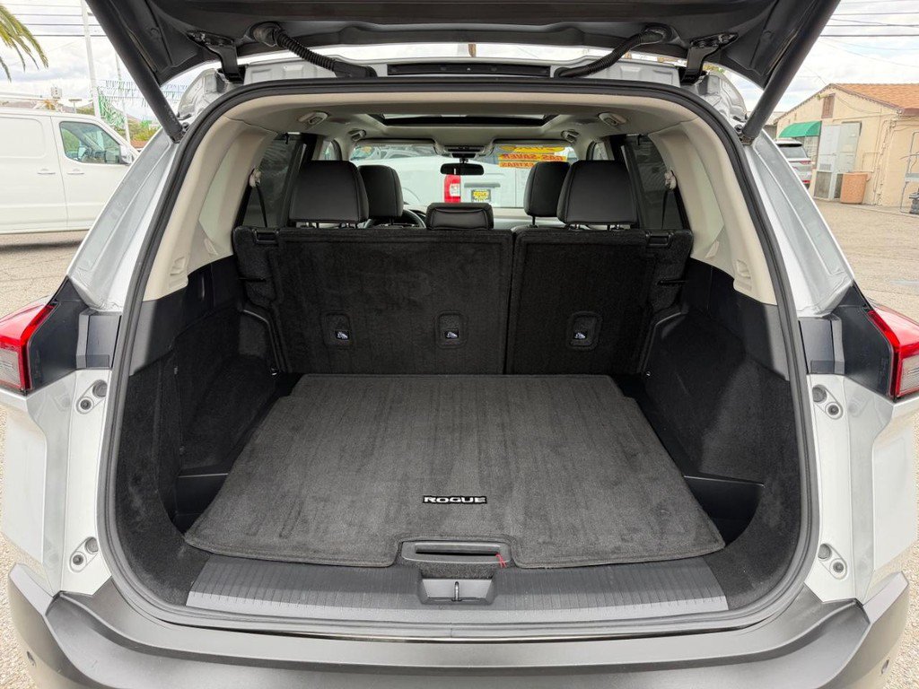 Used 2023 Nissan Rogue SV w/ SV Premium B Package AWD/4WD image 44