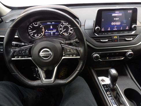 Used 2020 Nissan Altima 2.5 SR image 17