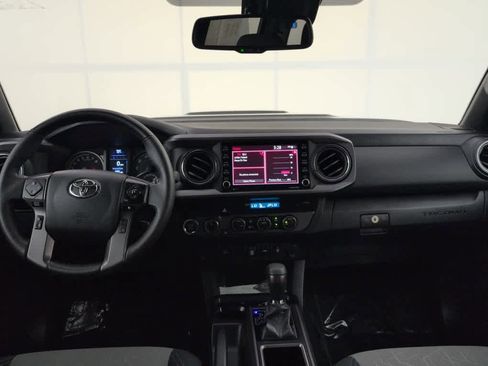 Used 2023 Toyota Tacoma TRD Sport image 13