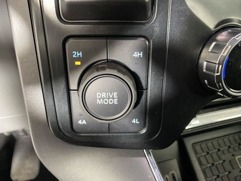 Used 2025 Ford F150 Lariat w/ Equipment Group 502A High AWD/4WD image 20