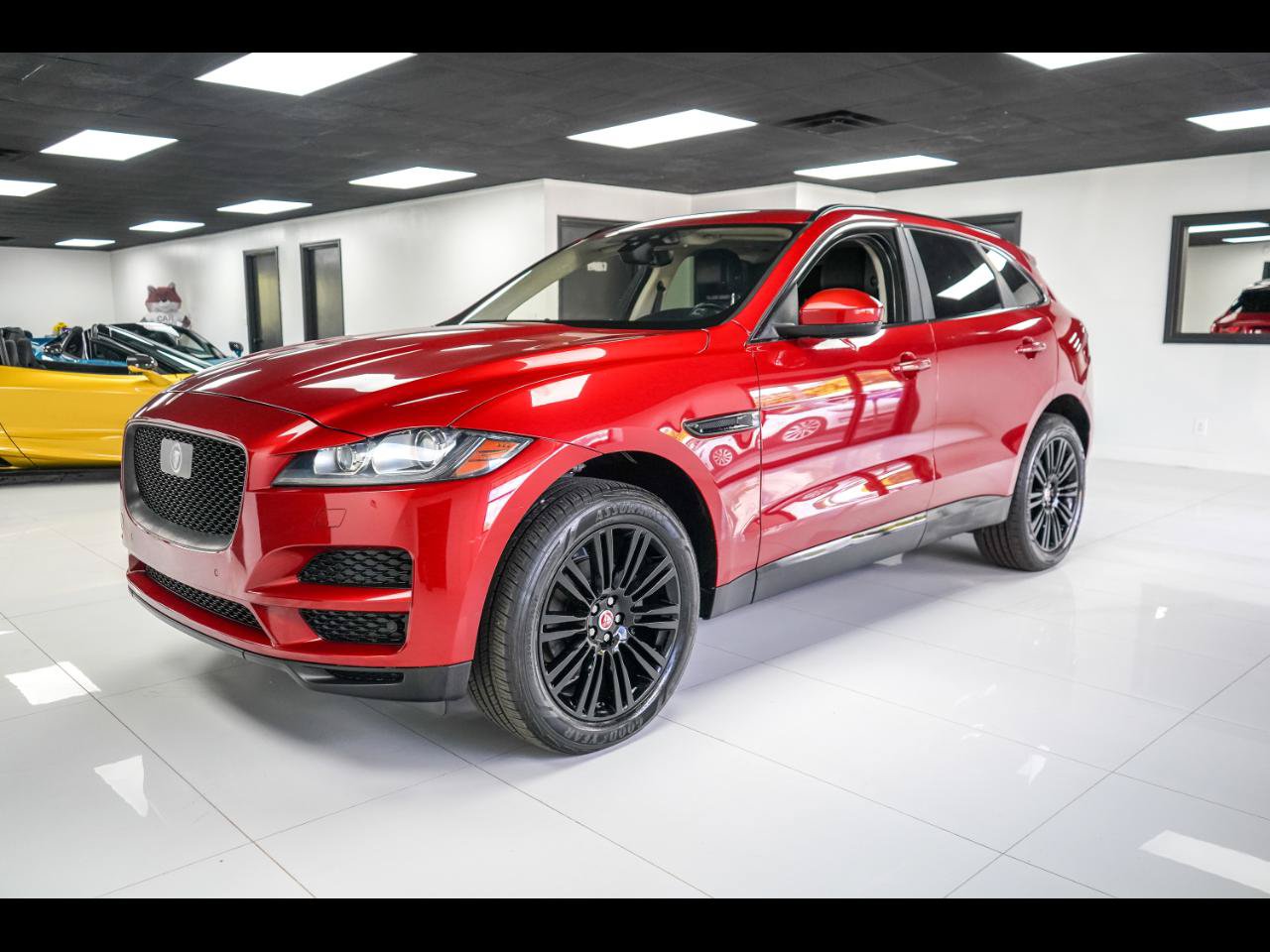 Used 2019 Jaguar F-PACE Premium AWD/4WD image 1