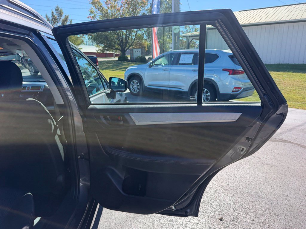 Used 2018 Subaru Outback 2.5i AWD/4WD image 23