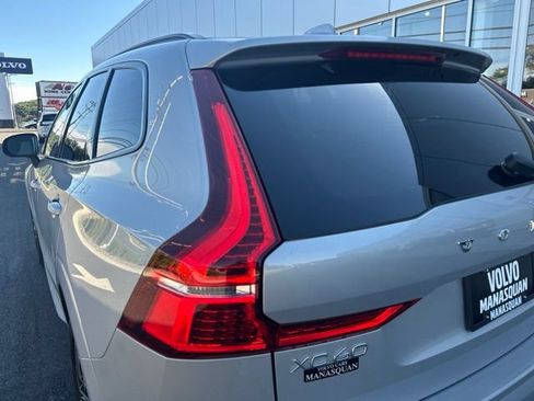 Used 2025 Volvo XC60 B5 Plus AWD/4WD image 10
