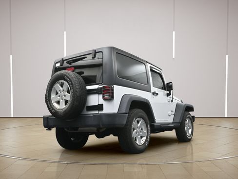 Used 2018 Jeep Wrangler Sport AWD/4WD image 20