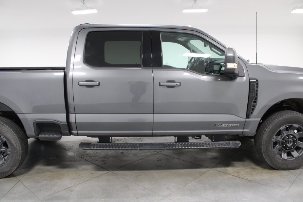 Used 2023 Ford F250 Lariat w/ Sport Appearance Package AWD/4WD image 11