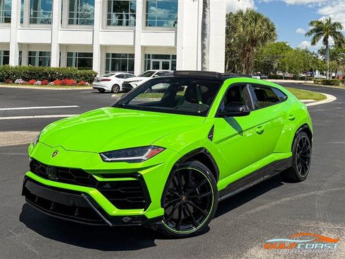 Used 2021 Lamborghini Urus AWD/4WD image 8