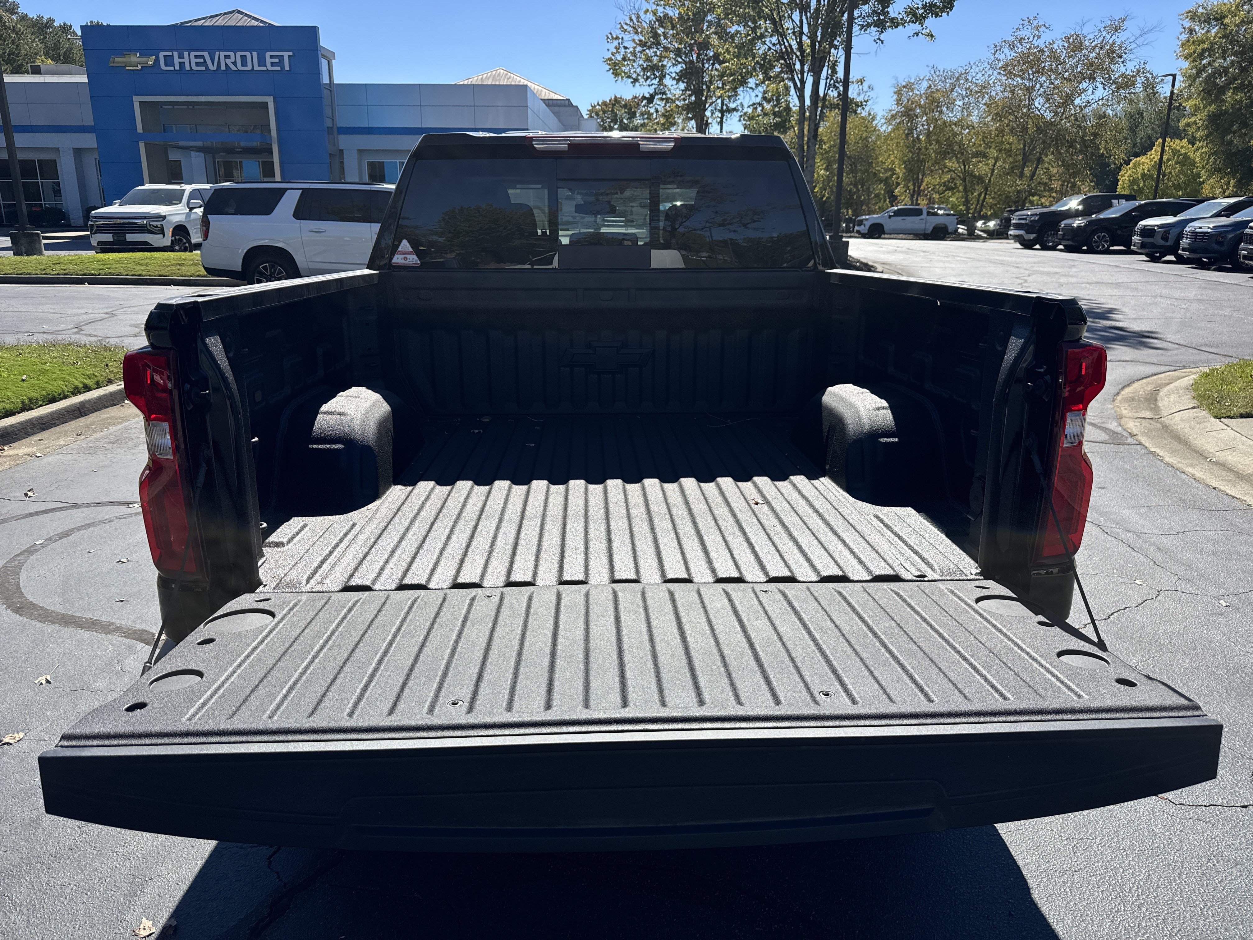 New 2026 Chevrolet Silverado 1500 RST w/ Z71 Off-Road Package AWD/4WD image 18