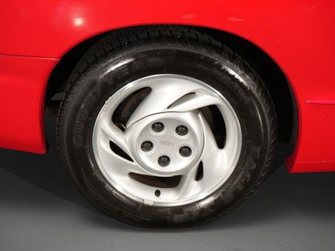 Used 1994 Pontiac Firebird Formula RWD image 35