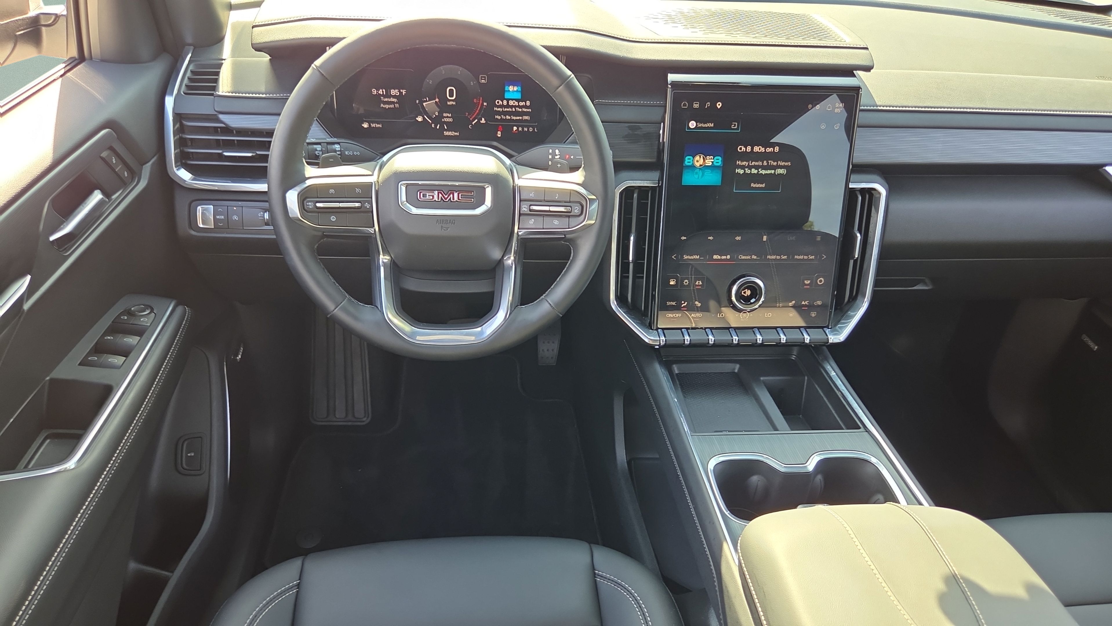 Certified 2026 GMC Acadia Elevation w/ Elevation Premium Package FWD image 11