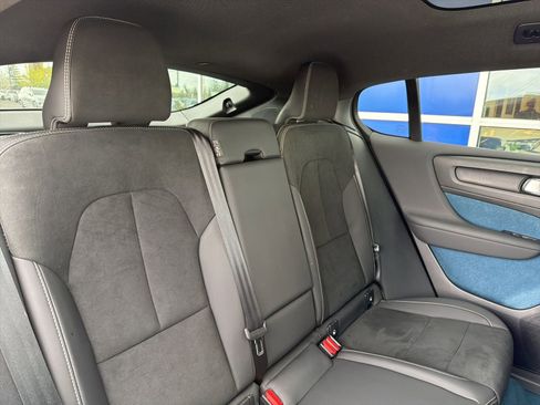 Used 2023 Volvo C40 P8 Recharge Plus image 24