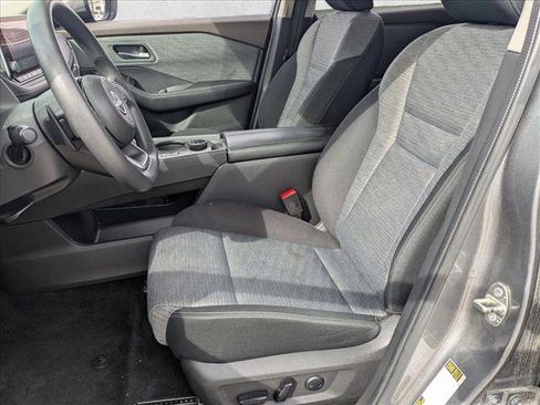 Used 2023 Nissan Rogue SV image 13