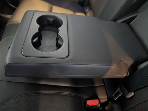 Used 2023 Jaguar F-PACE S image 25