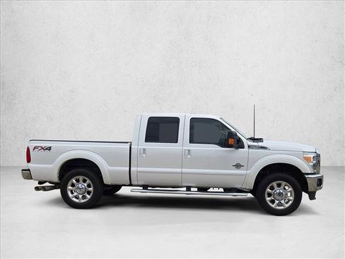 Used 2015 Ford F250 Lariat w/ Lariat Ultimate Package AWD/4WD image 4