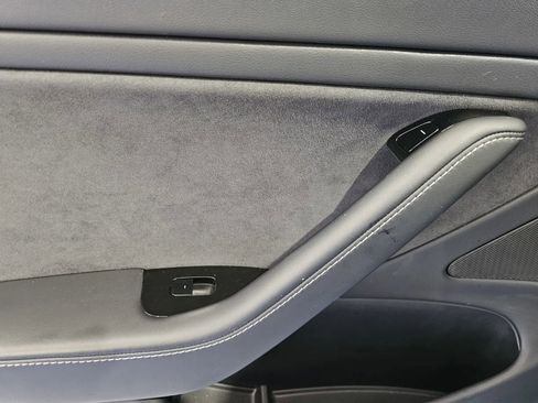 Used 2017 Tesla Model 3 Long Range RWD image 11