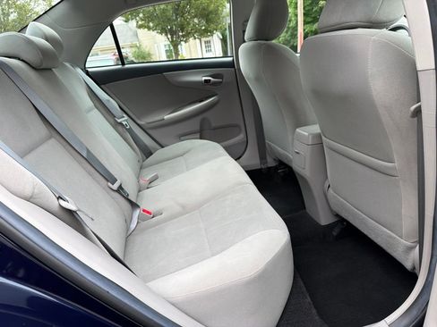 Used 2013 Toyota Corolla LE FWD image 23