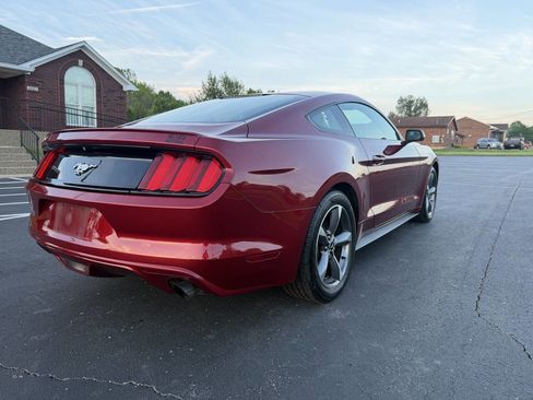 Used 2017 Ford Mustang Coupe image 7