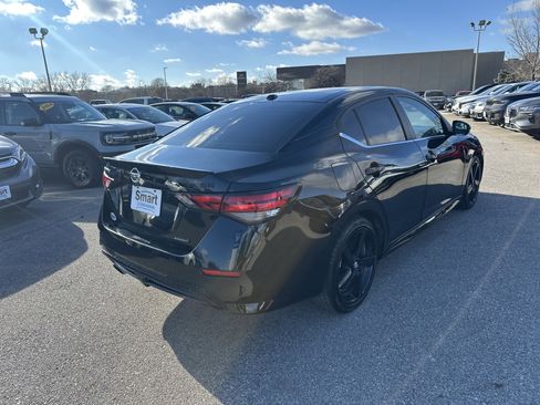 Used 2023 Nissan Sentra SR w/ Midnight Edition Package image 5