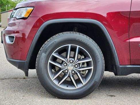Used 2017 Jeep Grand Cherokee Limited AWD/4WD image 8