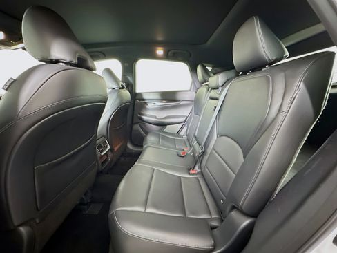 Used 2024 INFINITI QX50 Sport image 28