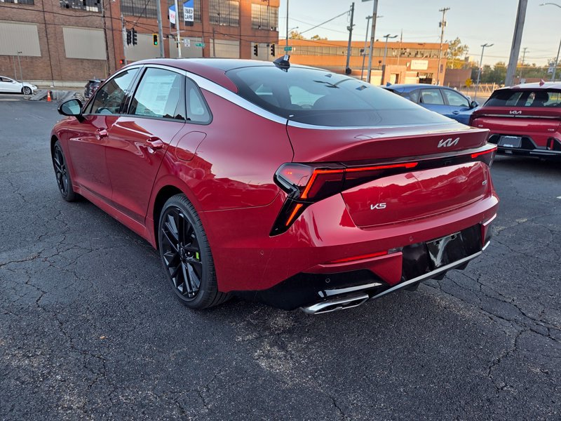 New 2027 Kia K5 GT w/ GT1 Package FWD image 5