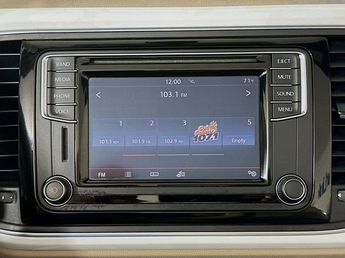 Used 2016 Volkswagen Beetle 1.8T SE image 17