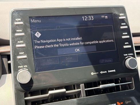 Used 2022 Toyota Avalon XLE FWD image 23
