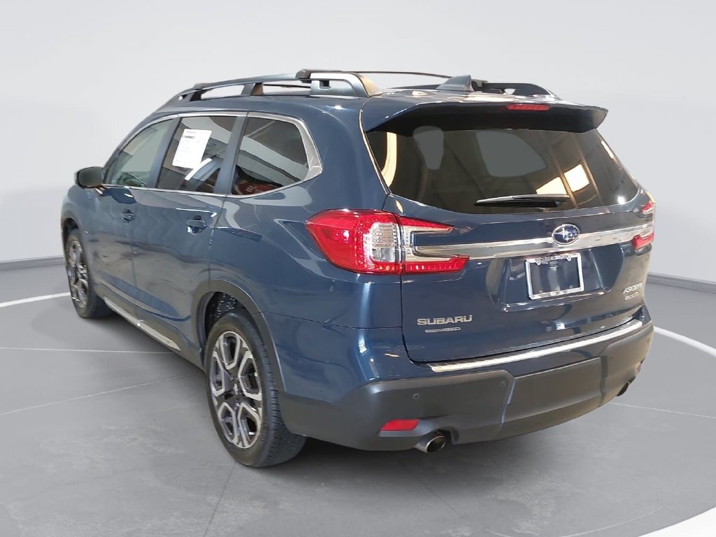 Used 2023 Subaru Ascent Limited w/ Technology Package AWD/4WD image 7
