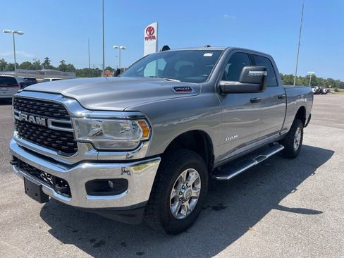 Used 2024 RAM 2500 Big Horn AWD/4WD image 3
