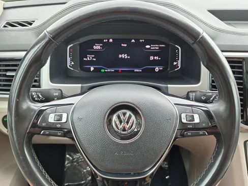 Used 2019 Volkswagen Atlas SEL AWD/4WD image 18