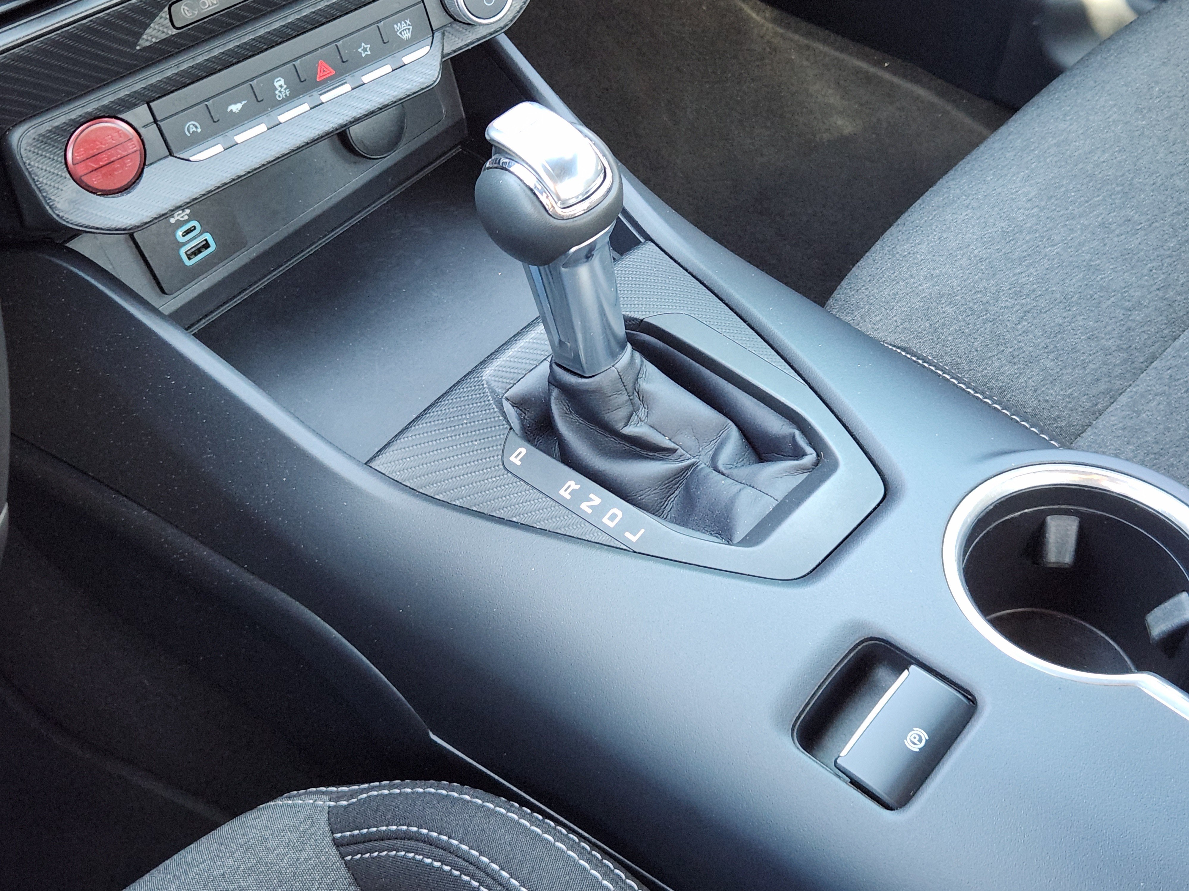 Used 2024 Ford Mustang Coupe RWD image 21