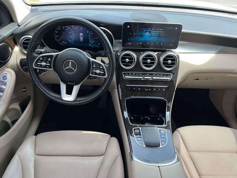 Used 2022 Mercedes-Benz GLC 300 w/ Premium Package Lite image 20