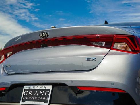 Used 2021 Kia K5 EX w/ EX Premium Package FWD image 12