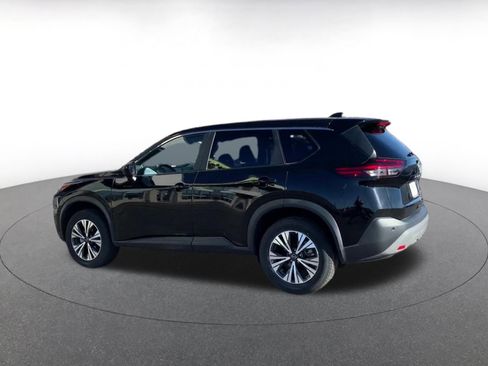 Used 2023 Nissan Rogue SV image 10