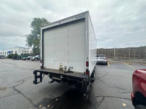 Used 2024 Ford E-450 and Econoline 450 Super Duty w/ Driver's Safety Package RWD image 5