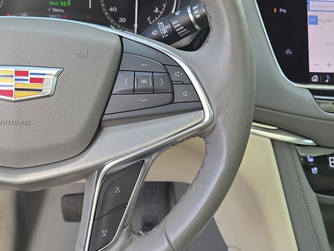 Used 2022 Cadillac XT5 Premium Luxury image 29