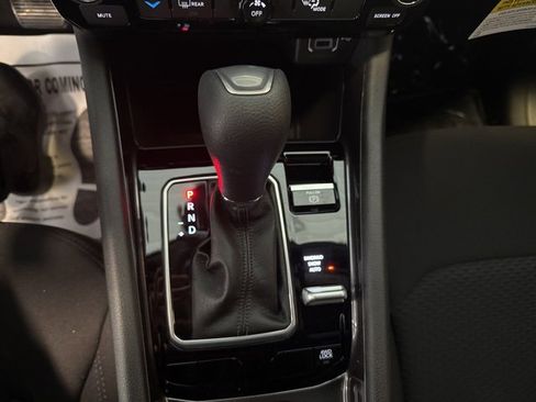 Used 2025 Jeep Compass Sport w/ Mopar Graphics Package image 27