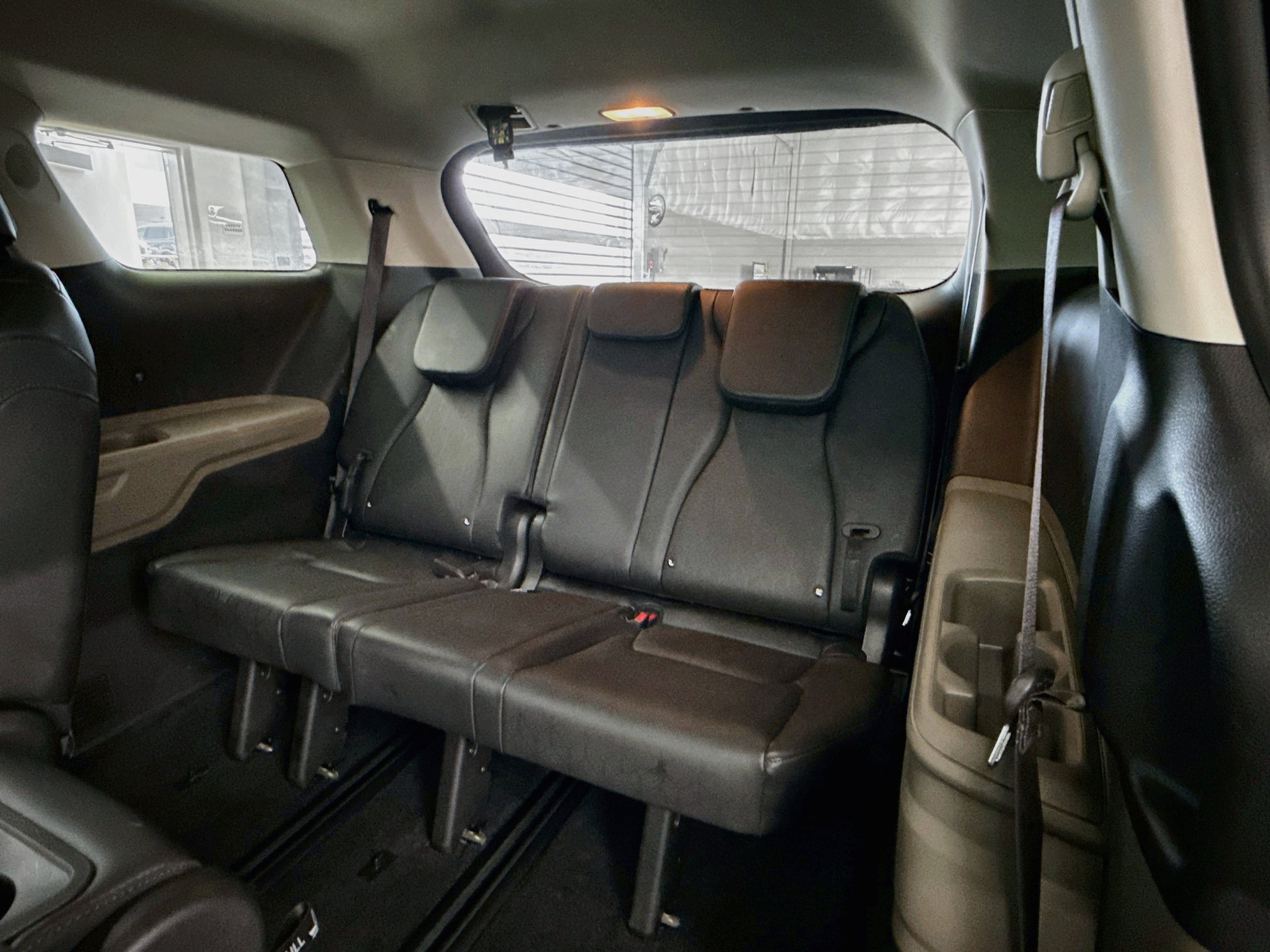 Used 2026 Kia Carnival LXS FWD image 30