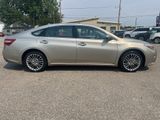 Used 2018 Toyota Avalon Limited image 5