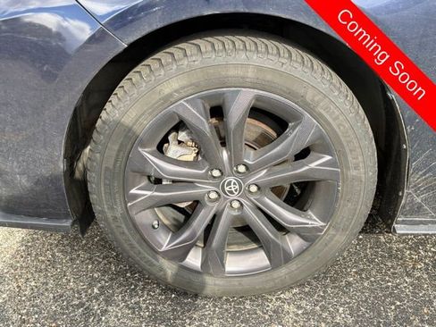 Used 2021 Toyota Sienna XSE FWD image 10