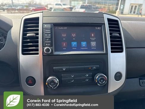 Used 2020 Nissan Frontier SV w/ SV Utility Package image 16