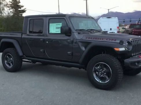 Used 2023 Jeep Gladiator Rubicon w/ LED Lighting Group AWD/4WD image 2