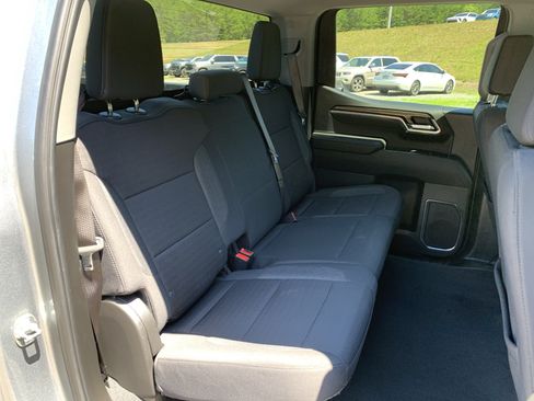 Used 2025 Chevrolet Silverado 1500 LT AWD/4WD image 35
