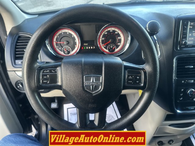Used 2019 Dodge Grand Caravan SE w/ UConnect Hands-Free Group FWD image 20