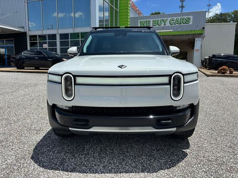 Used 2024 Rivian R1S Adventure AWD/4WD image 13