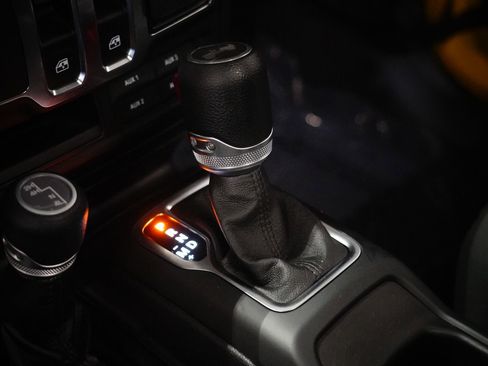 Used 2021 Jeep Wrangler Sport image 26