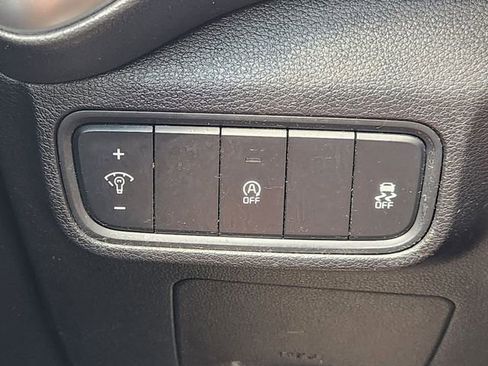 Used 2020 Kia Soul LX FWD image 20