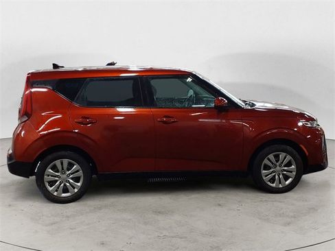 Used 2020 Kia Soul LX image 6