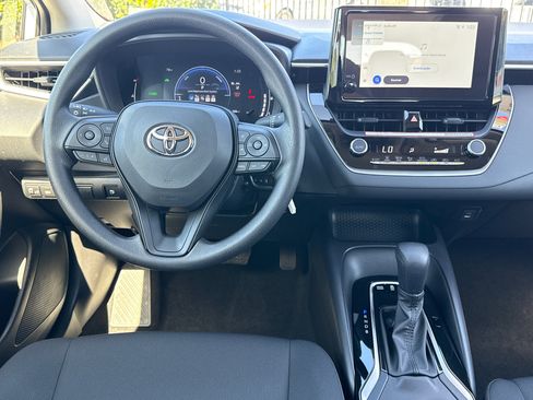 Certified 2026 Toyota Corolla LE image 18